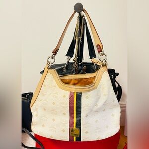 MCM Authentic hobo shoulder bag comes with stain
